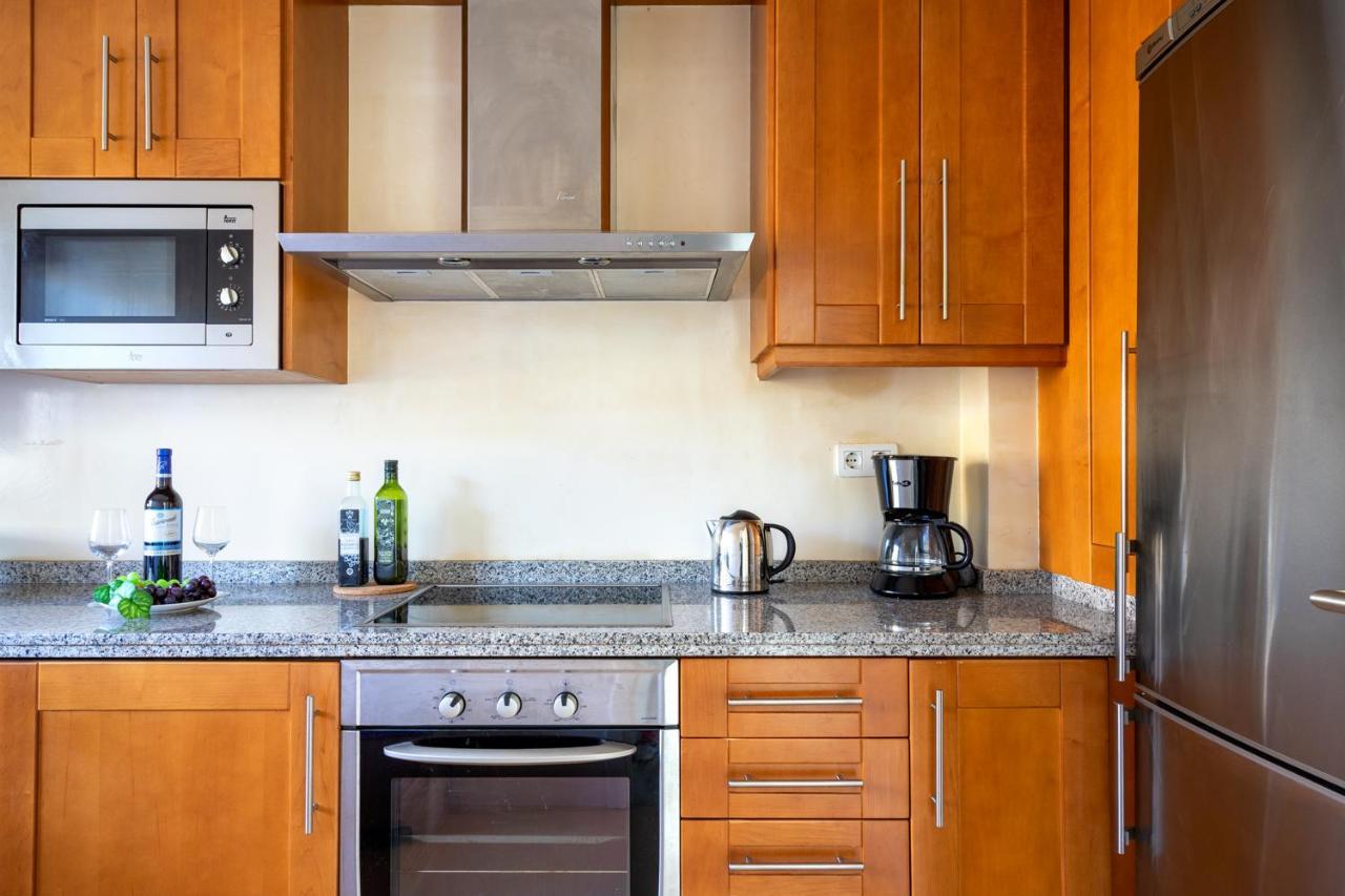 Golfer's Quiet Flat In By Costarentals - Ref 104